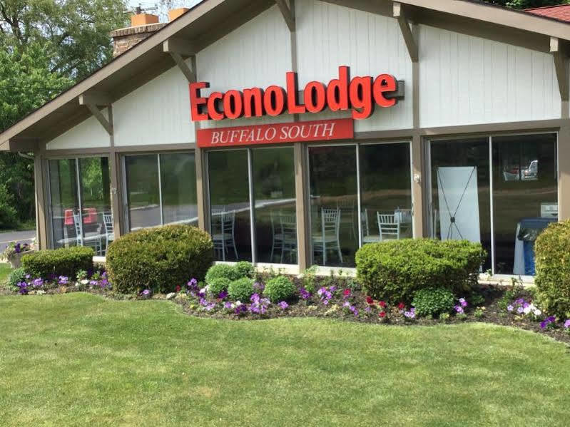 Econo Lodge Buffalo South Blasdell Bagian luar foto