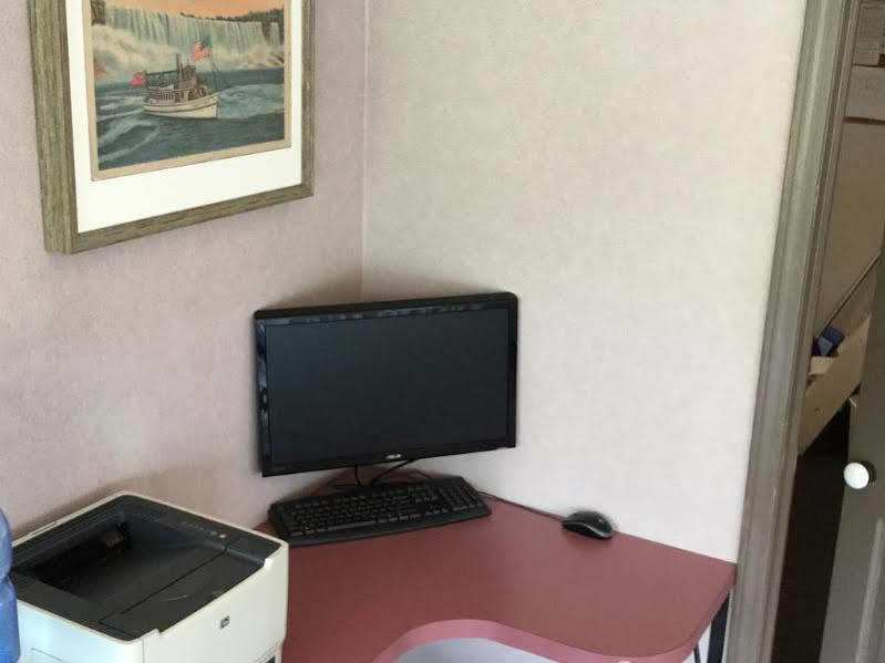 Econo Lodge Buffalo South Blasdell Bagian luar foto