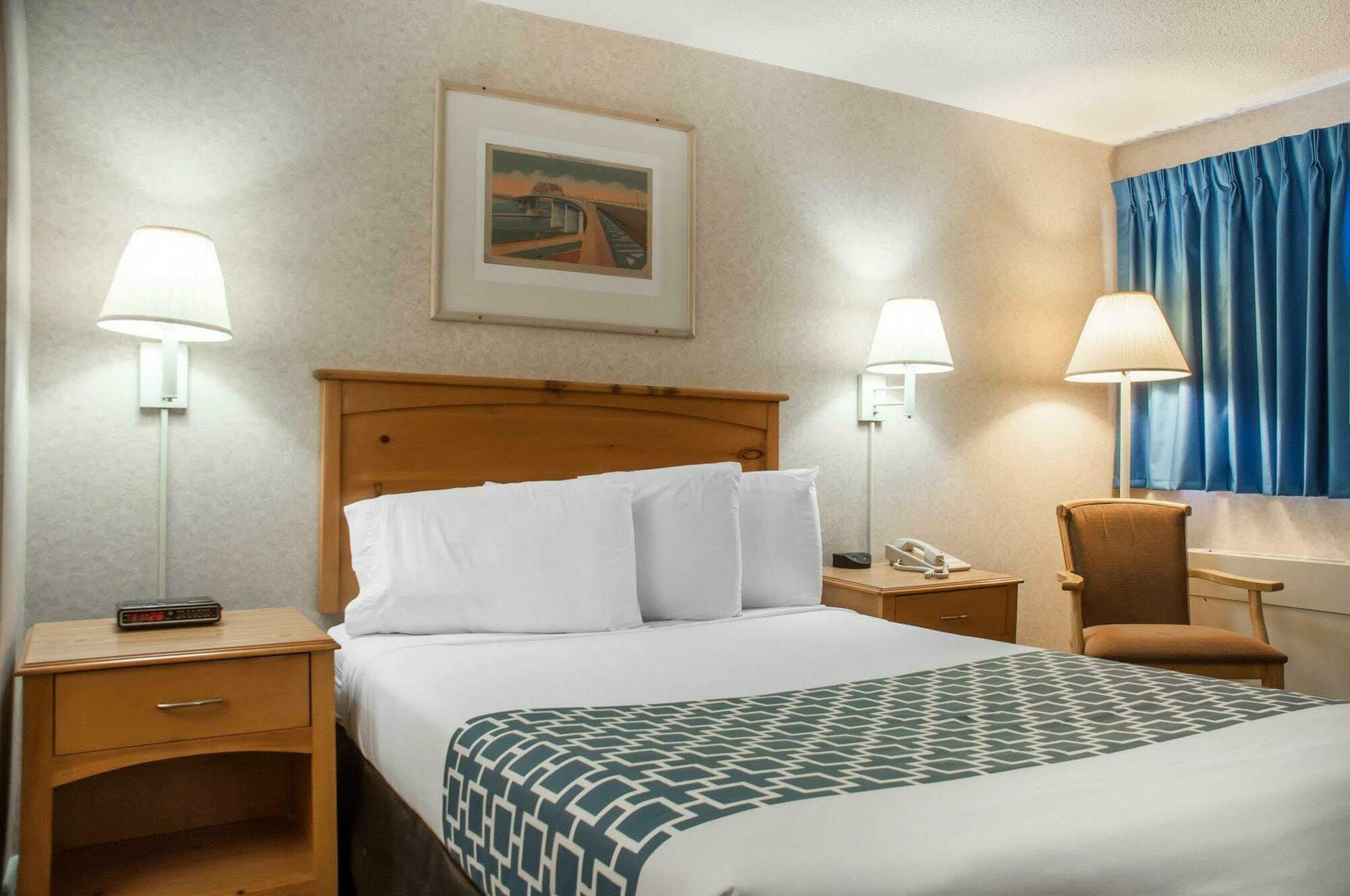 Econo Lodge Buffalo South Blasdell Bagian luar foto