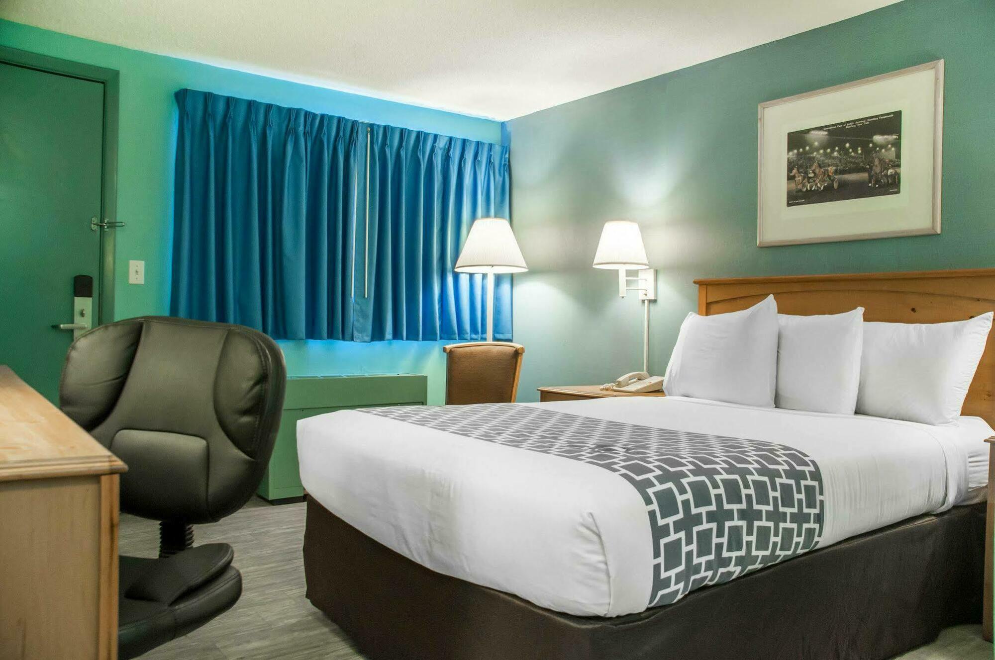 Econo Lodge Buffalo South Blasdell Bagian luar foto